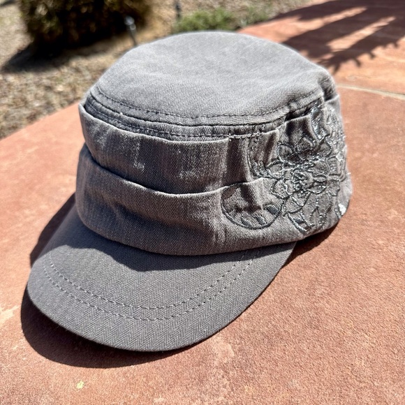 Anna & Ava | Hat | OS | Gray w/floral embroidery | EUC - Picture 3 of 10
